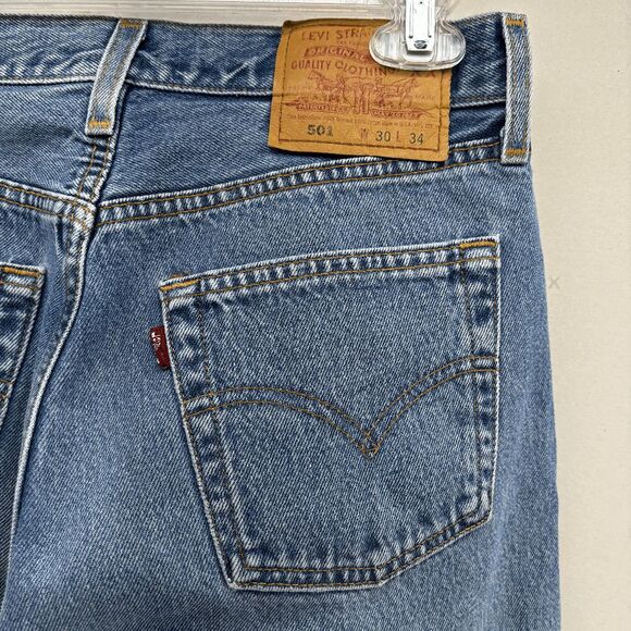 Vintage Levis for Women 501 Y2k 2001 USA 28x34 Straight Leg Button Fly Petite - Picture 1 of 10
